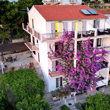 ילסה Apartmani Mladina מראה חיצוני תמונה